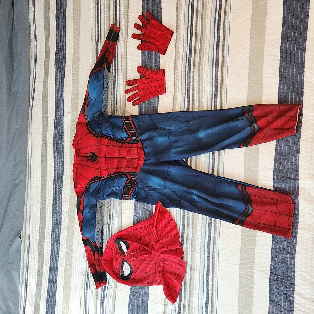 Spiderman Costume Kids Size Small with muscle chest, gloves and mask